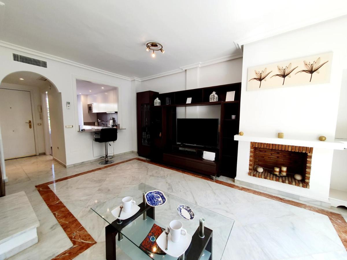 Lomas De Cabopino House Daire Marbella Dış mekan fotoğraf