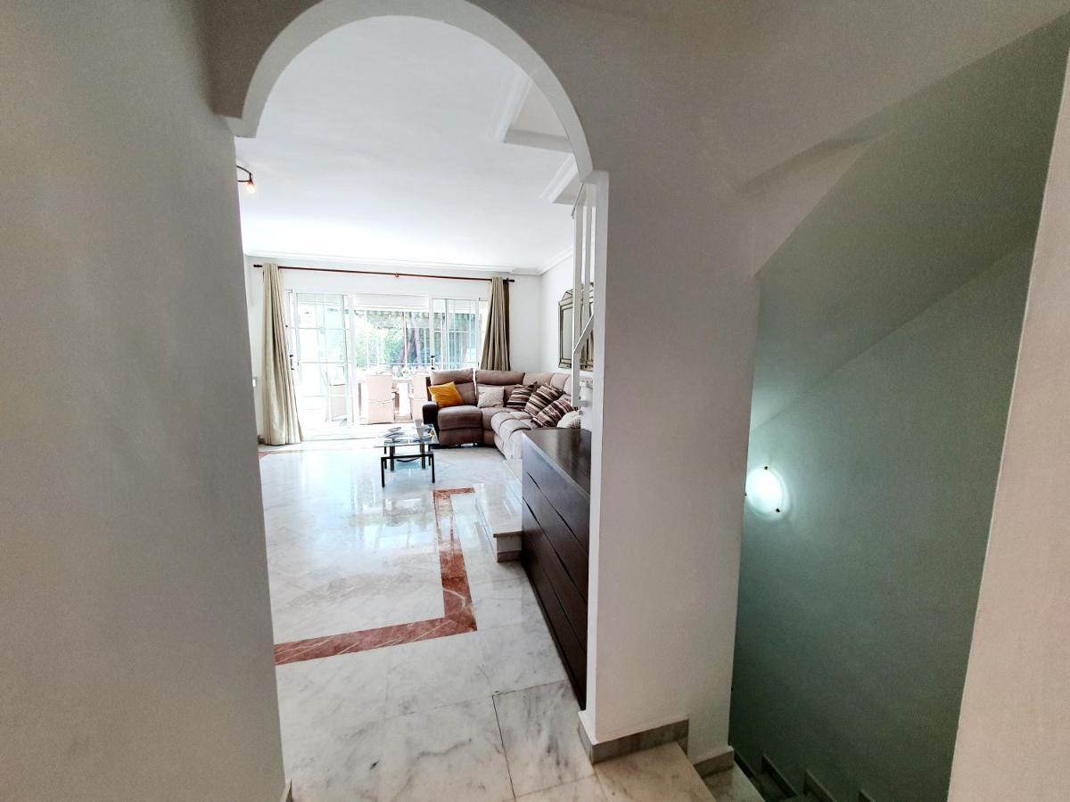 Lomas De Cabopino House Daire Marbella Dış mekan fotoğraf